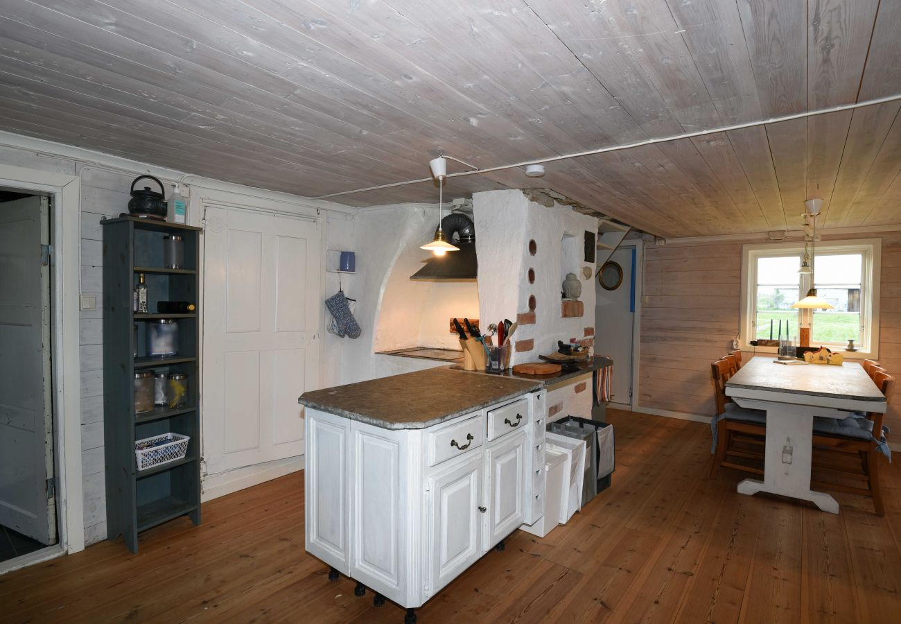 House in Tingstäde -  Charming cottage on Gotland | SE12004