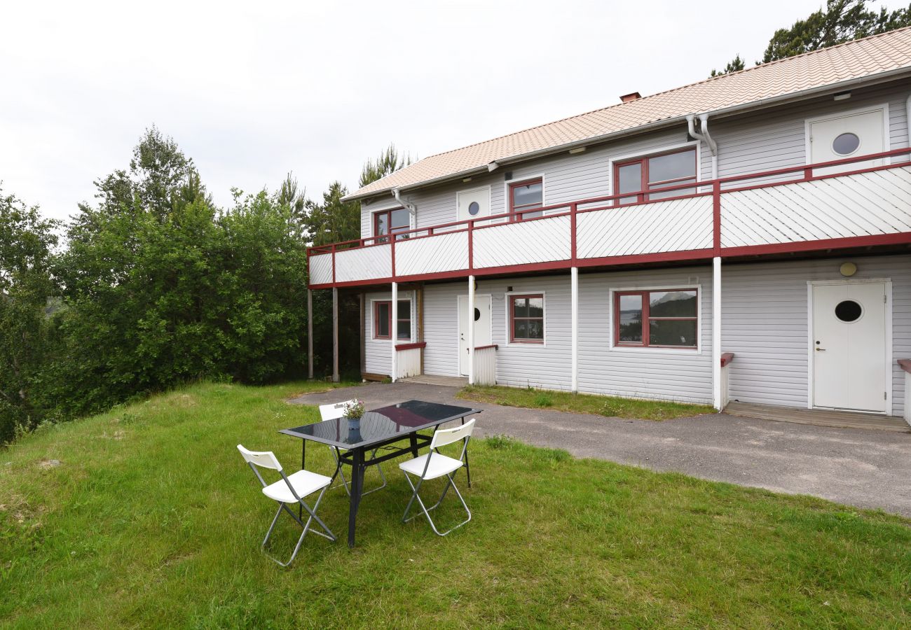 Apartment in Myggenäs - Nice holiday accommodation on Tjörn, by Almön