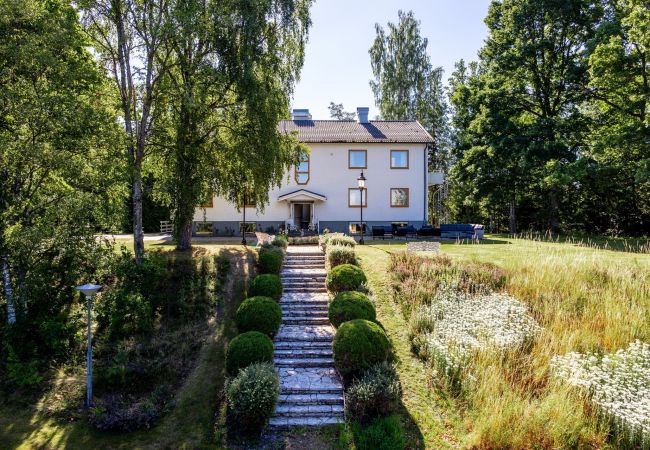 House in Rydaholm - Fantastic holiday home with a sandy beach by Lake Furen | SE07022