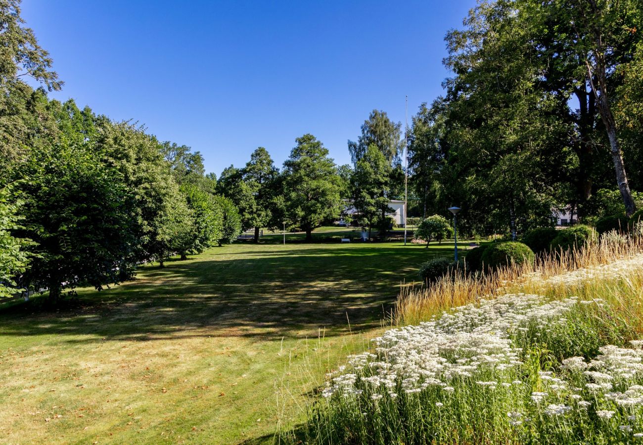 House in Rydaholm - Fantastic holiday home with a sandy beach by Lake Furen