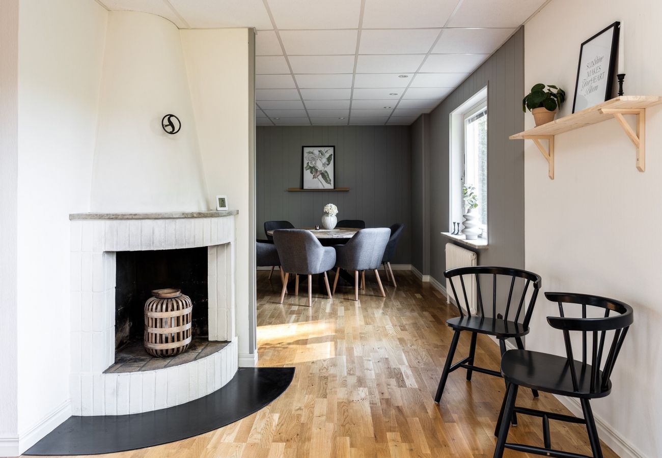 House in Rydaholm - Fantastic holiday home with a sandy beach by Lake Furen