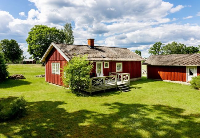  in Rydaholm - Nice cottage in Sjuhult with proximity to Lake Rymmen | SE06032