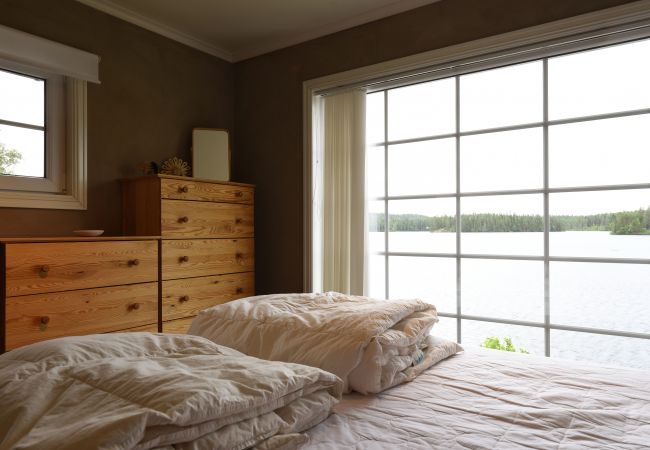 House in Arvika - Cozy holiday home with its own jetty and panoramic views of Norra Örsjön House in Arvika - Cozy holiday home with its own jetty and panoramic views of Norra Örsjön