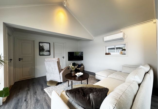 House in Arvika - Cozy holiday home with its own jetty and panoramic views of Norra Örsjön House in Arvika - Cozy holiday home with its own jetty and panoramic views of Norra Örsjön