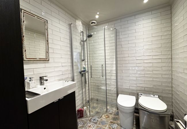 House in Arvika - Cozy holiday home with its own jetty and panoramic views of Norra Örsjön House in Arvika - Cozy holiday home with its own jetty and panoramic views of Norra Örsjön