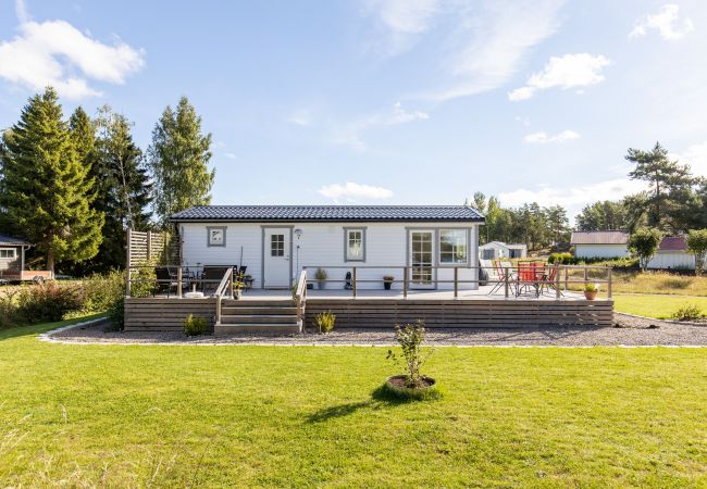  in Hammar - Cozy mobile home near sandy beach | SE11015