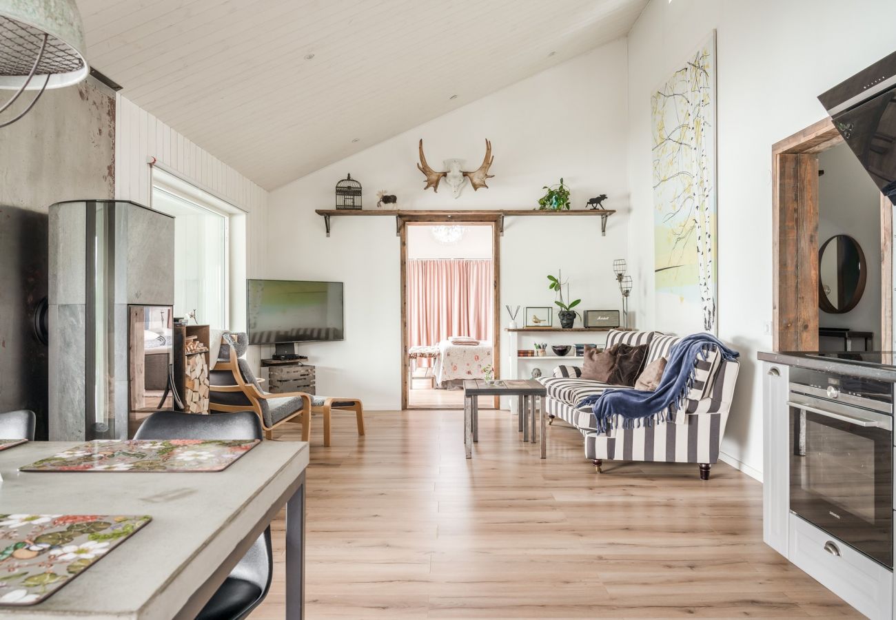 House in Vaggeryd - Fantastic house in Vaggeryd with a panoramic view of the lake Fängen | SE07024