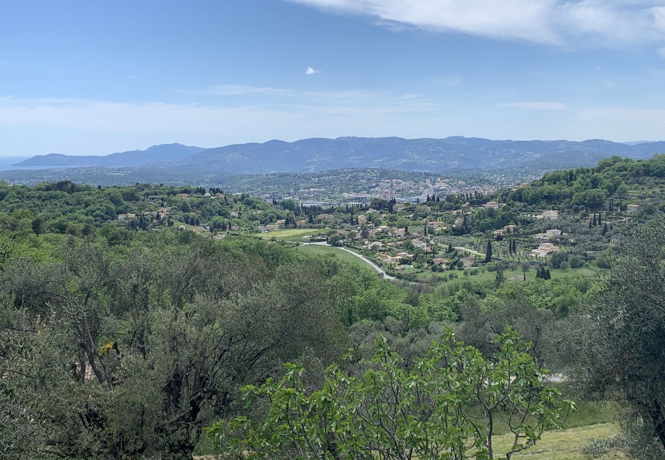 Villa in Châteauneuf-Grasse - Villa Ock en Bourg - Etoiles du Sud