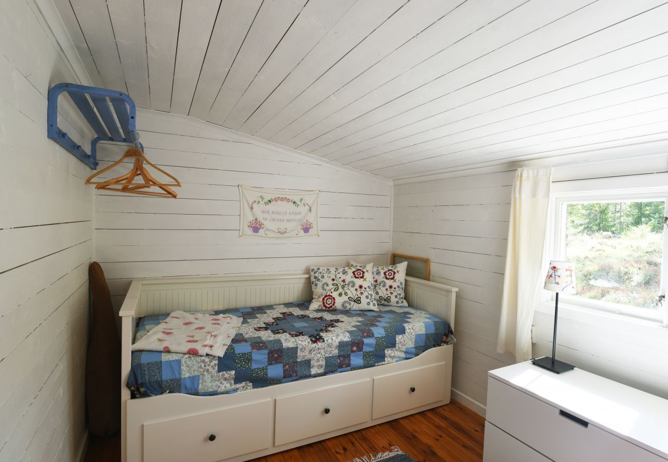House in Arvika - Cozy cottage in Arvika  with private location in beautiful Värmland nature | SE18013