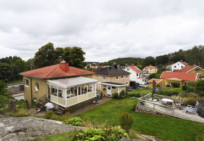  in Uddevalla - Nice holiday home  in central Uddevalla with sauna | SE09025