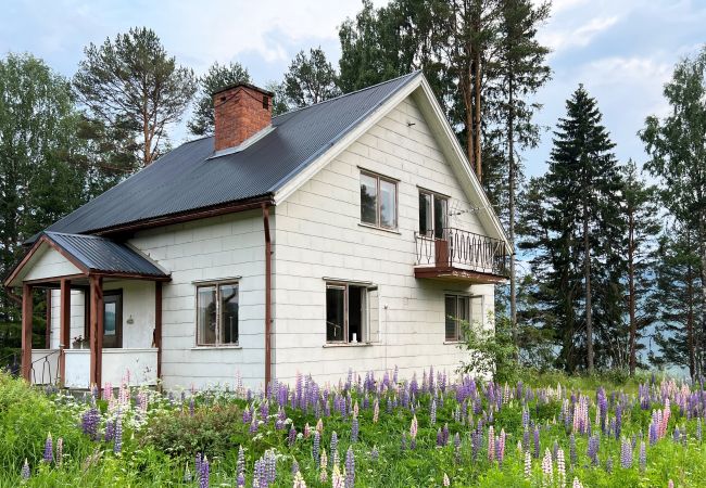  in Likenäs - Rural villa with a view of Klarälven near Branäs | SE18014