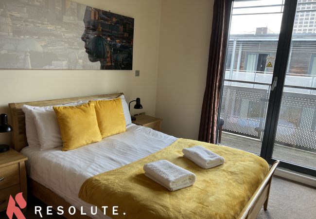 Apartment in Birmingham - ★ Amazing New Arcadian Centre - Two Bedroom - En Suite - Balcony - Bullring