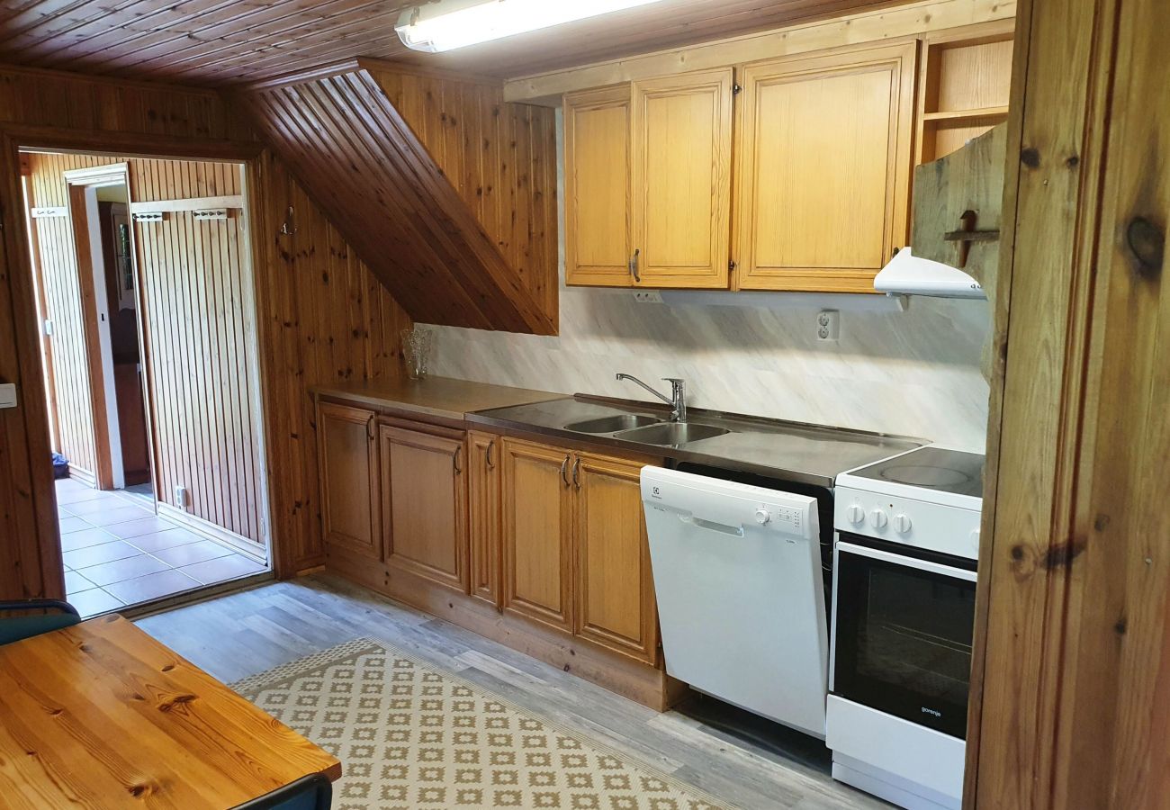 House in Fegen - Cozy holiday home in Fegen, Halland, near lake | SE02034