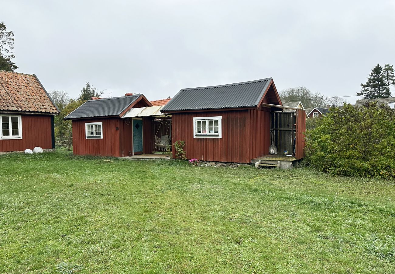 House in Färjestaden - Cozy holiday house on Öland near family-friendly beaches | SE04012