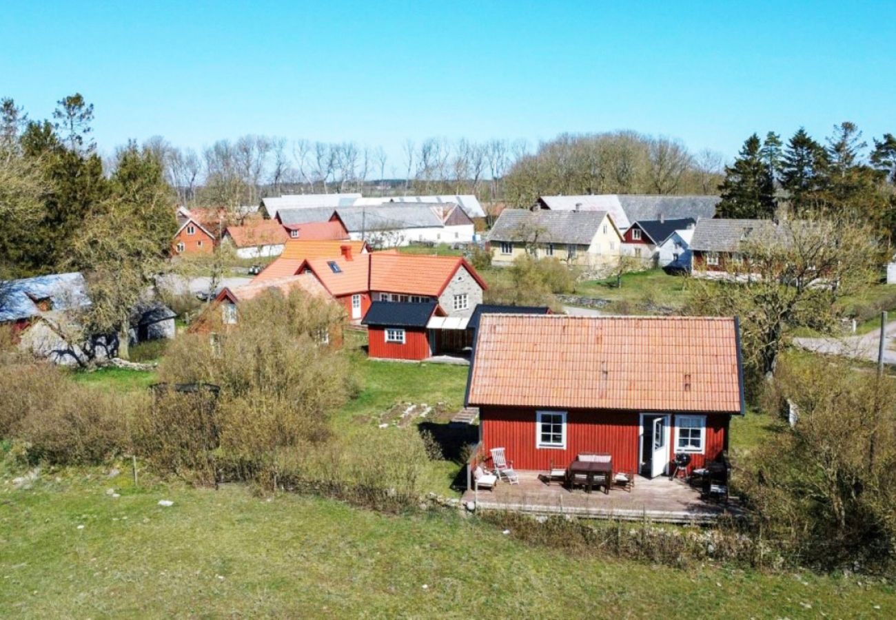 House in Färjestaden - Cozy holiday house on Öland near family-friendly beaches | SE04012