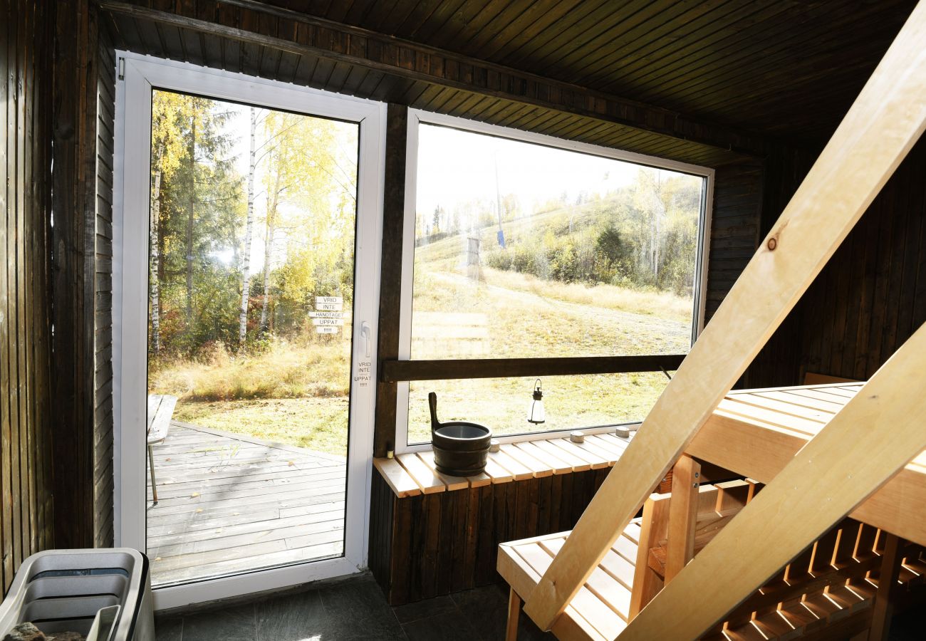 House in Sysslebäck - Large holiday house located in the middle of the slope of Branäsberget | SE18019