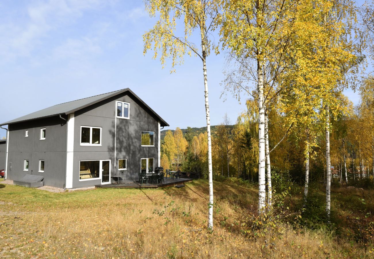 House in Sysslebäck - Large holiday house located in the middle of the slope of Branäsberget | SE18019