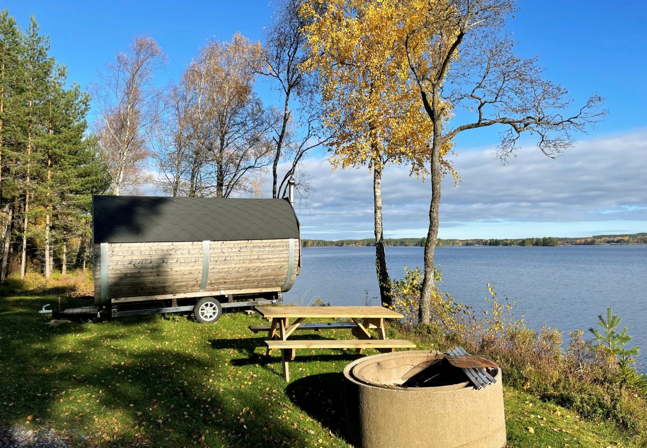 House in Månsarp - Lovely holiday home with its own lake plot and panoramic view of Rasjön | SE07037