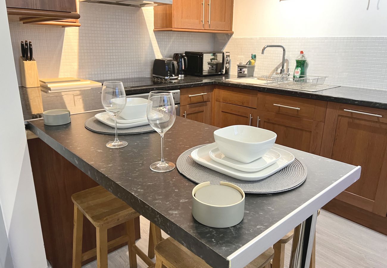 Apartment in Northampton - ★ New Two Bedroom Premium Apartment w/ Skylight in Northampton Town Centre