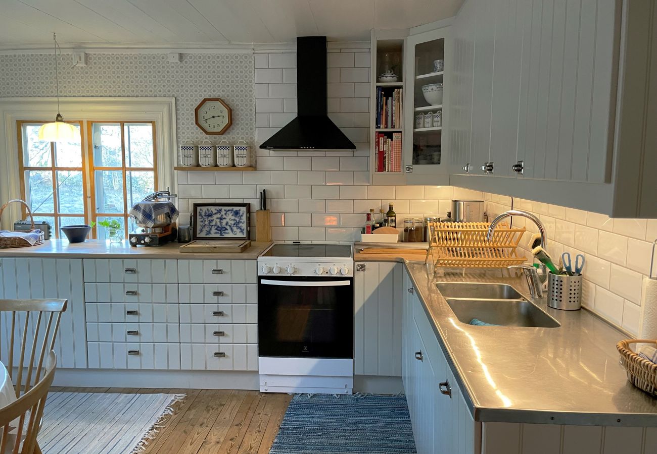 House in Urshult - Fantastic holiday home with own lake plot at Mien | SE06045