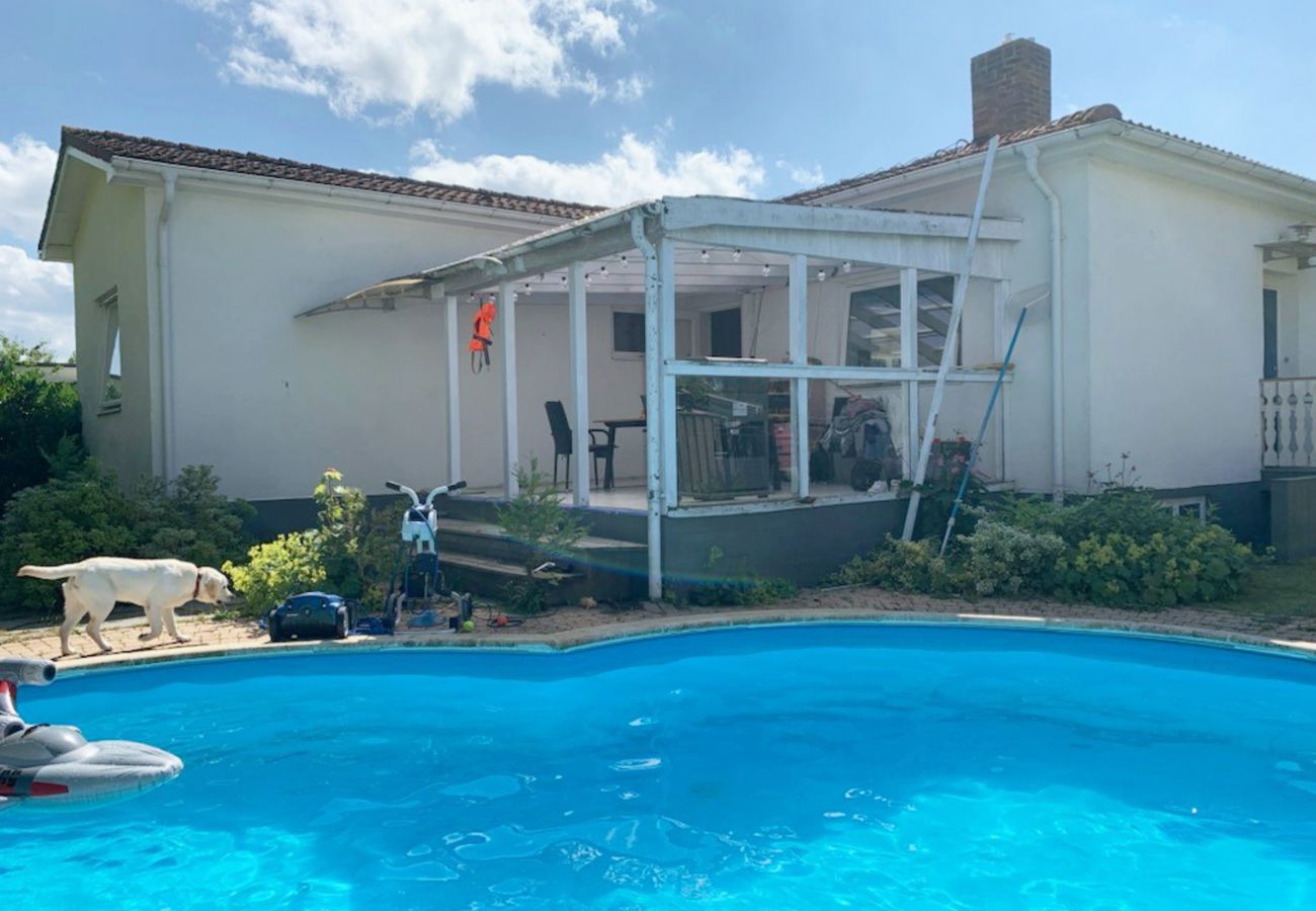 House in Höganäs - Family holiday home in Höganäs with pool | SE01039