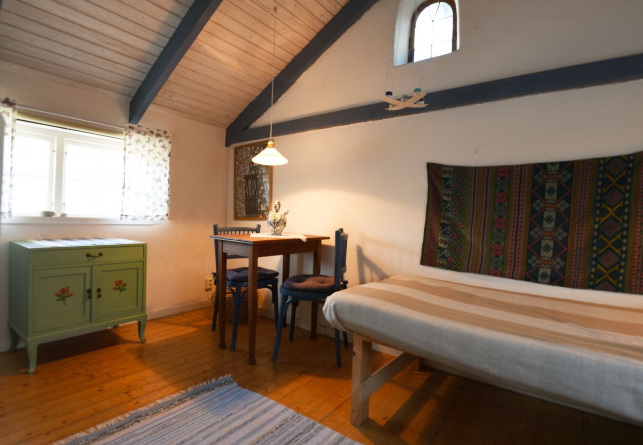 House in Färjestaden -  Cozy holiday home in the heart of Öland | SE04013