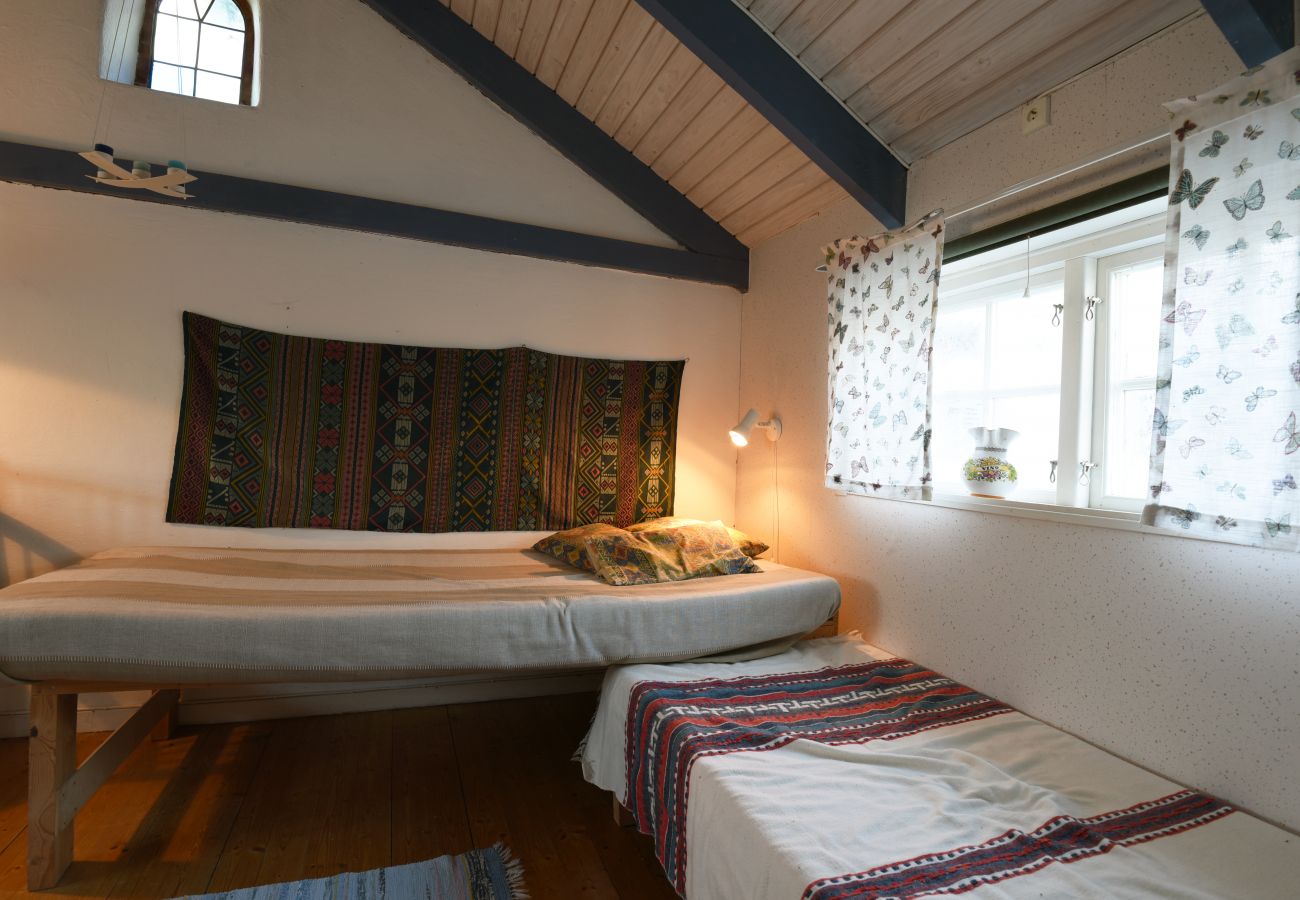 House in Färjestaden -  Cozy holiday home in the heart of Öland | SE04013