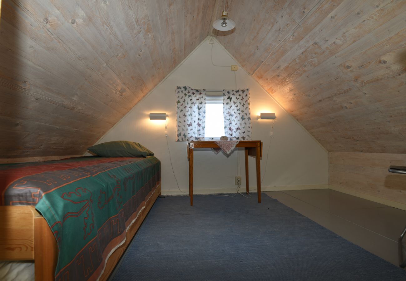House in Färjestaden -  Cozy holiday home in the heart of Öland | SE04013