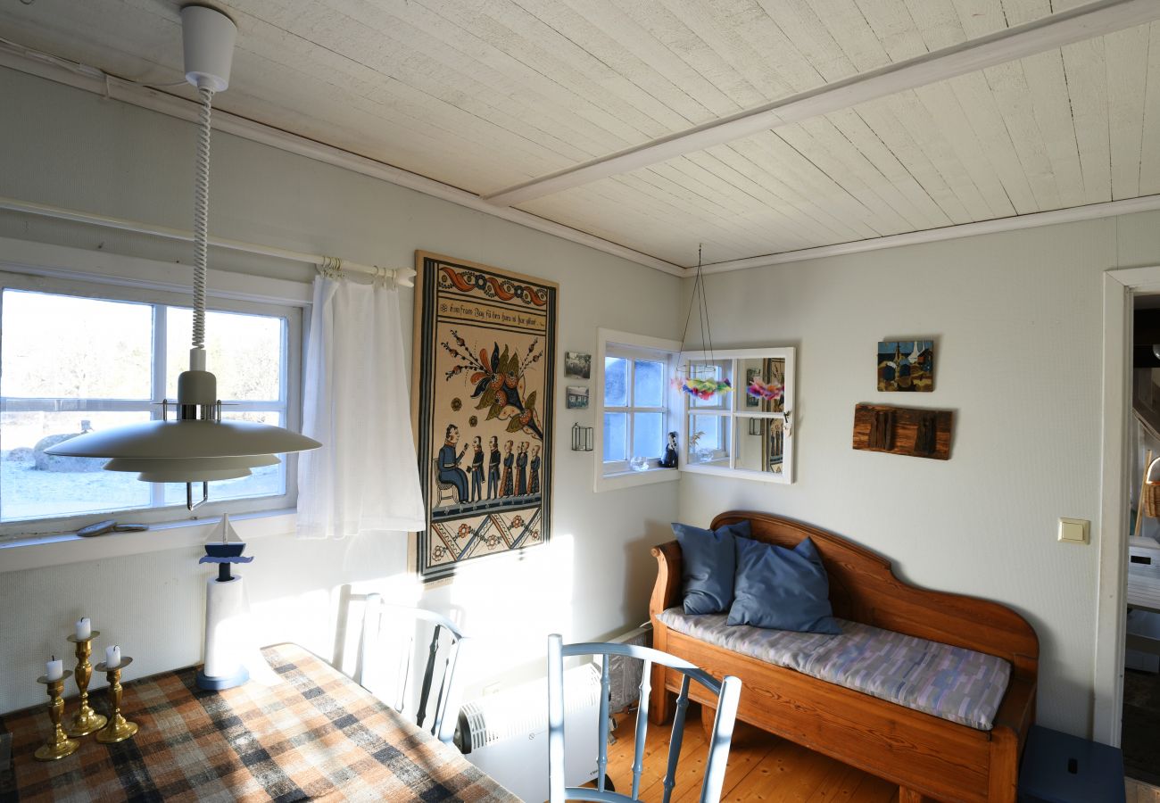House in Färjestaden -  Cozy holiday home in the heart of Öland | SE04013