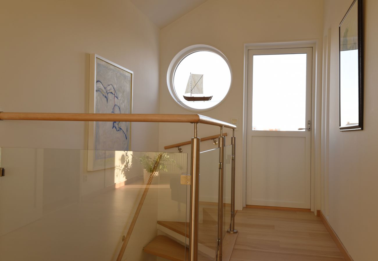 House in Fotö - Architect-designed villa with sea view on Fotö | SE09032