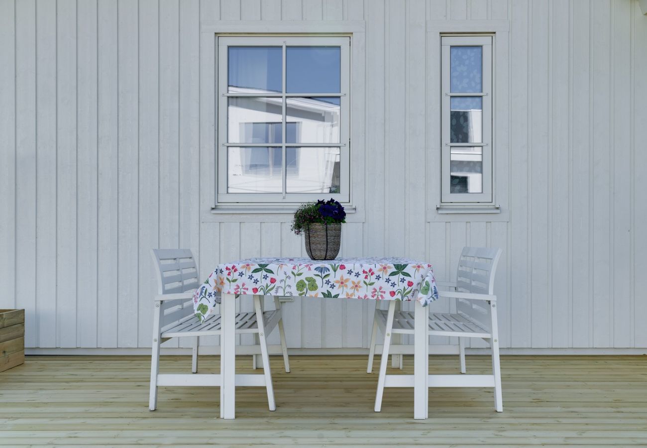 House in Farhult - Holiday home on peninsula near Höganäs | SE01041