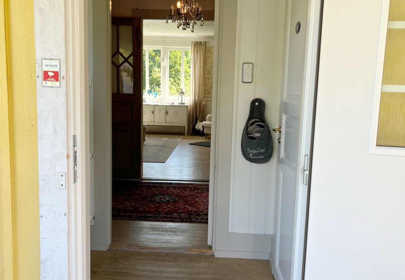 House in Gnesta - Large, beautiful house in Laxne/Gnesta near lake and nature | SE13026