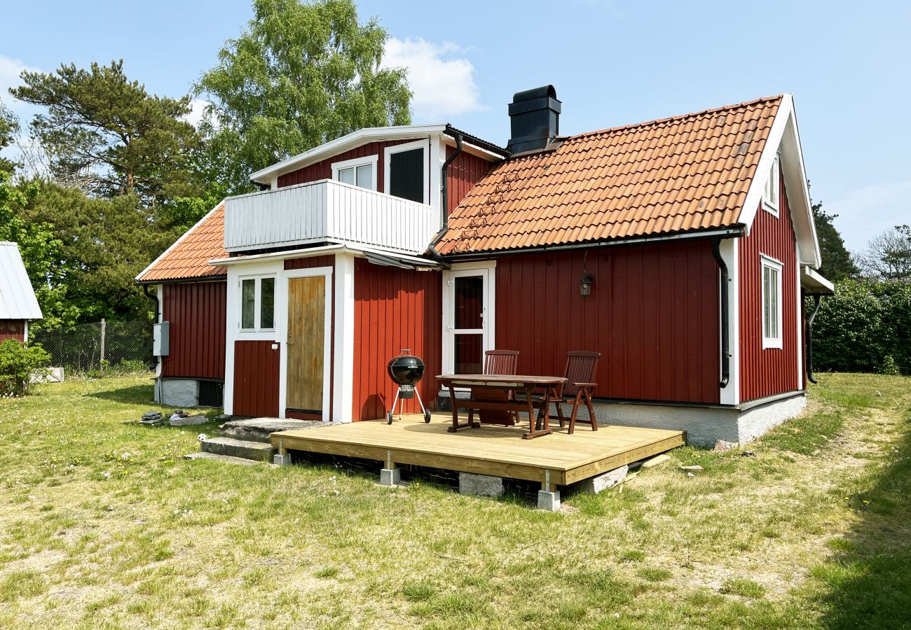 House in Borgholm -  Cozy cottage next to a running stream on the east side of Öland | SE04027