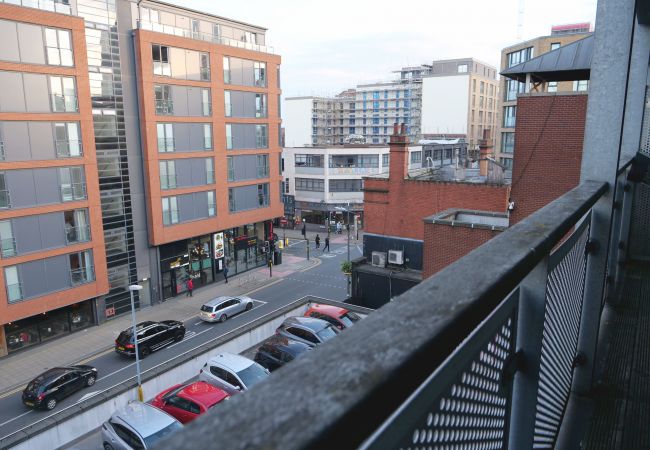 Apartment in Birmingham - ★ Central Arcadian One Bedroom - Sofa Bed - Balcony - City Centre