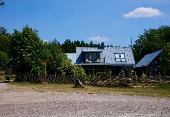 Apartment in Laholm - Kockabygget: Lovely apartment in a rural idyll by Hallandsåsen, Laholm | SE02057