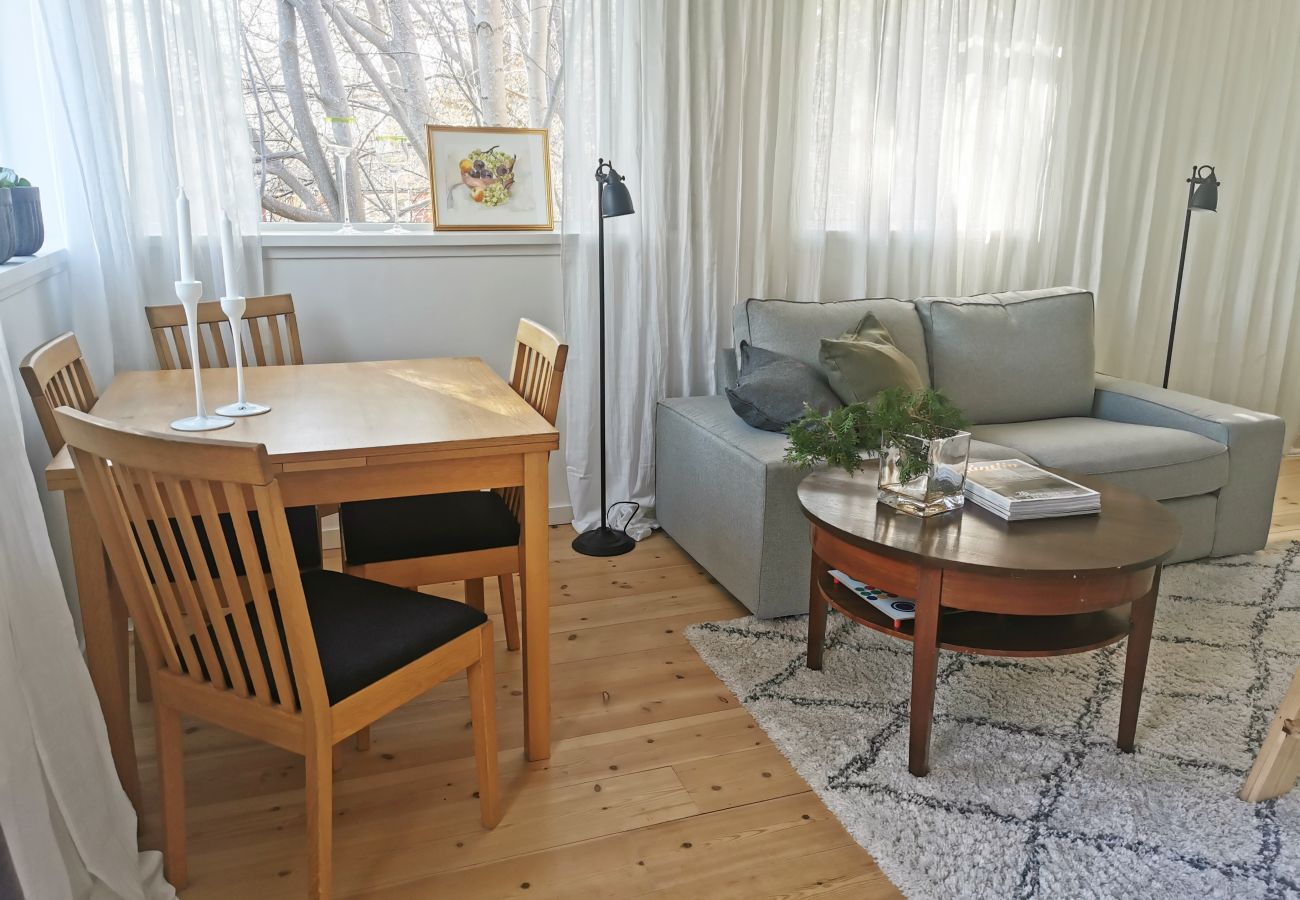 House in Vaxholm - Holiday home on Resarö near the sea | SE13008