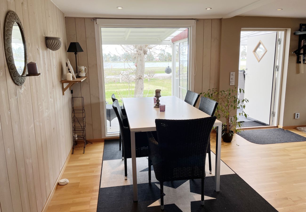 House in Bergkvara - Nice holiday home in Skäppevik with sea view | SE05037