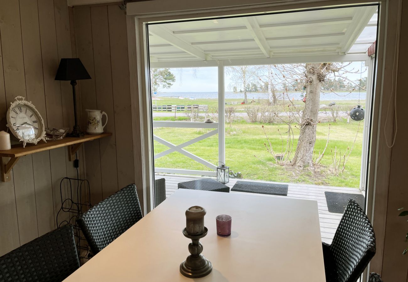 House in Bergkvara - Nice holiday home in Skäppevik with sea view | SE05037