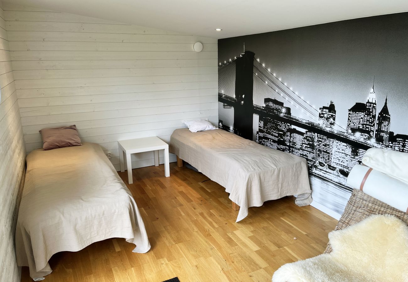 House in Bergkvara - Nice holiday home in Skäppevik with sea view | SE05037