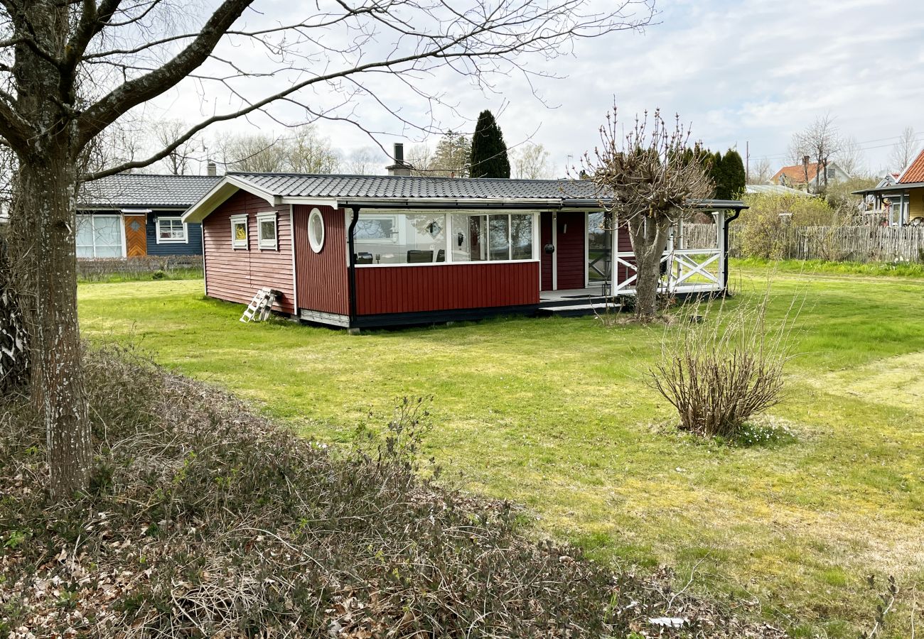 House in Bergkvara - Nice holiday home in Skäppevik with sea view | SE05037