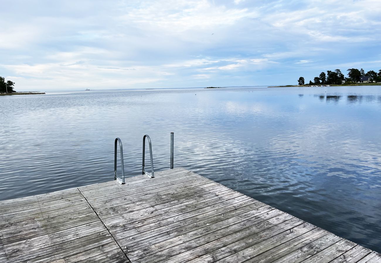 House in Bergkvara - Nice holiday home in Skäppevik with sea view | SE05037