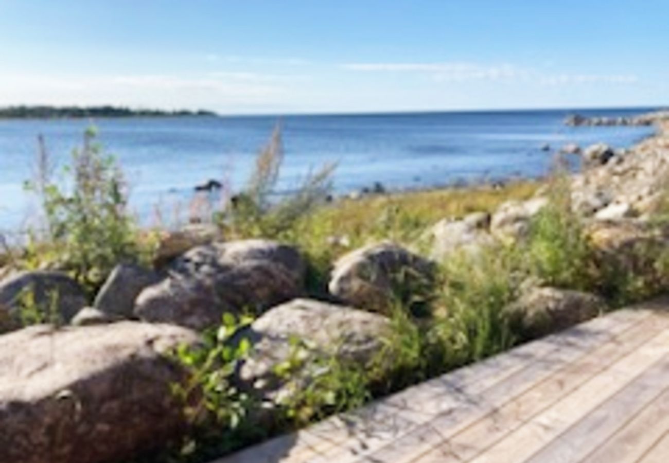 Studio in Täfteå - Boat house with direct connection to the sea | SE23003