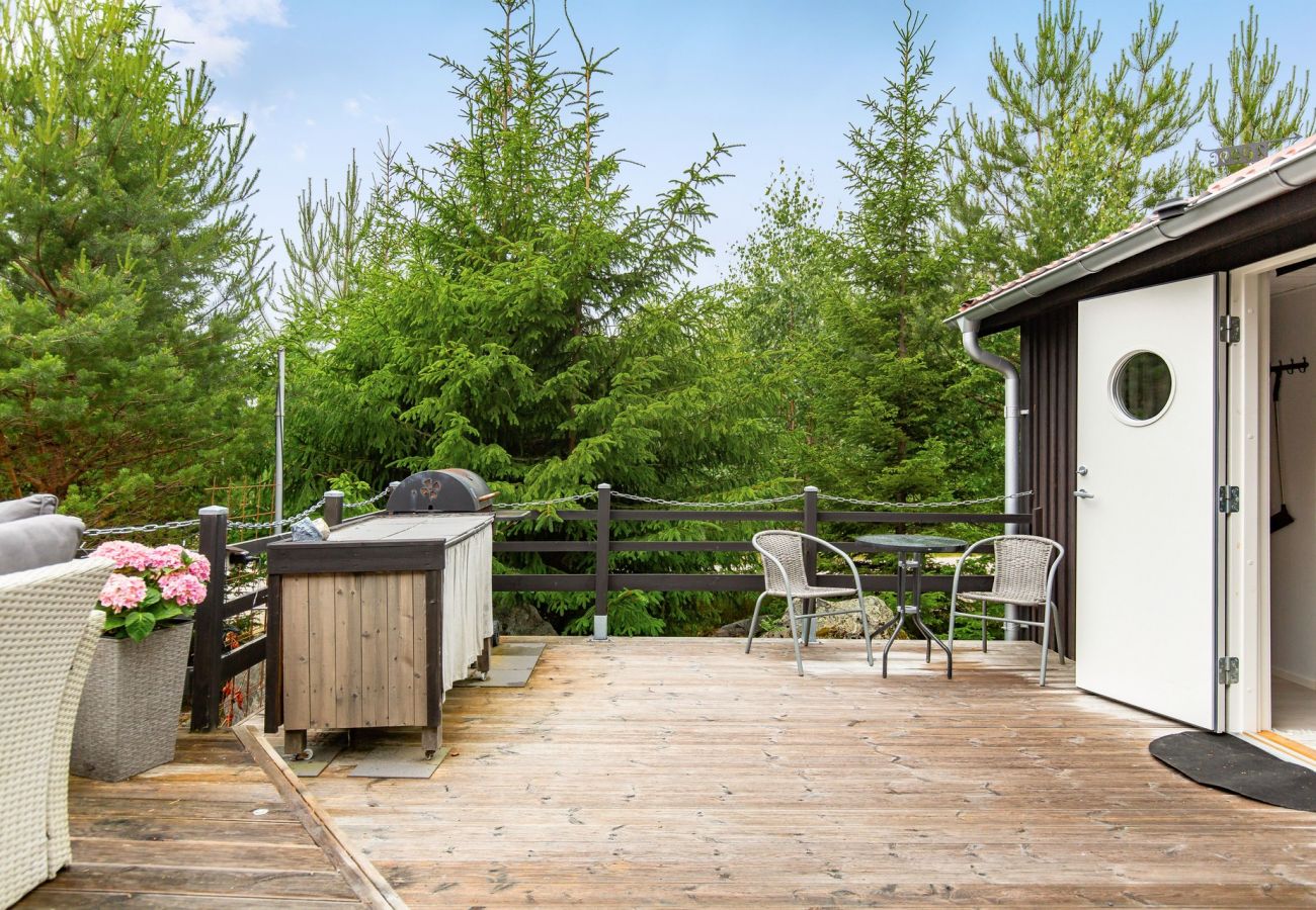 House in Axmar - Holiday home in Axmar, Gävle with 10 beds | SE20004