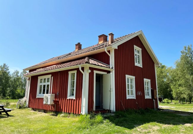 House in Forsheda - Well-equipped holiday home outside Forsheda | SE07042