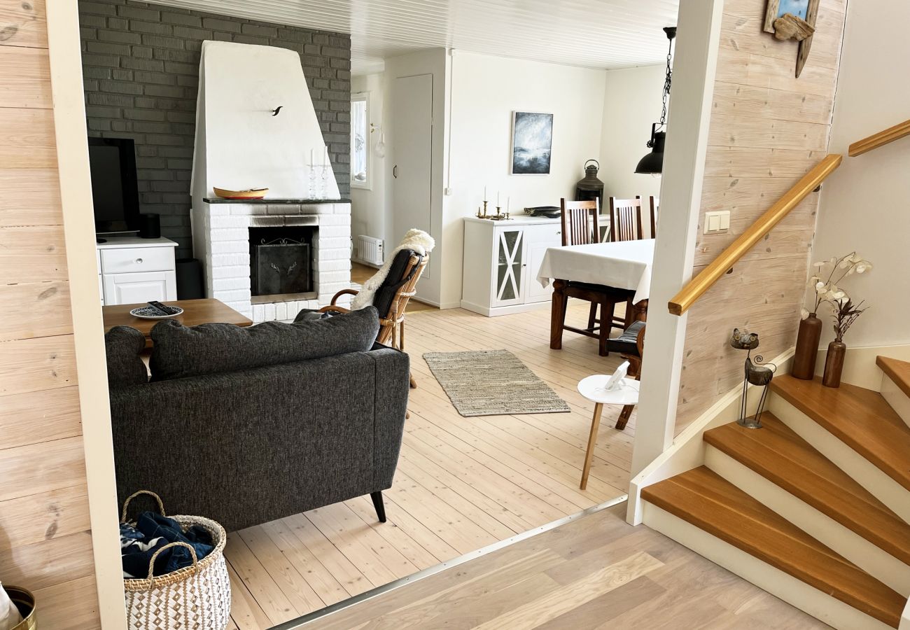 House in Torslanda - Unique holiday accommodation on Långholmen in Gothenburg's western archipelago | SE08071