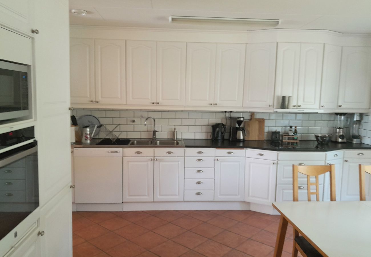 House in Floda - Modern Holiday Home With Panoramic Views of Beautiful Landscapes | SE08066