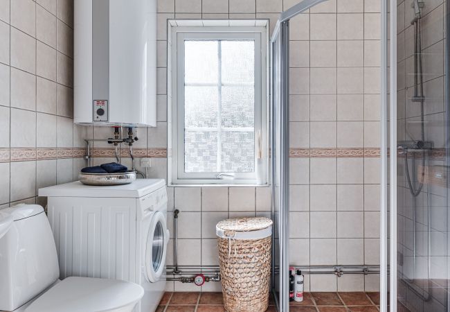House in Knutby - Beautiful house next to Burvik Golf of a high standard with a lake view | SE13010 House in Knutby - Beautiful house next to Burvik Golf of a high standard with a lake view | SE13010