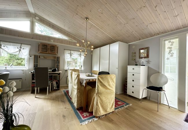 House in Tanumshede - Cozy holiday home at Raftötången | SE09041