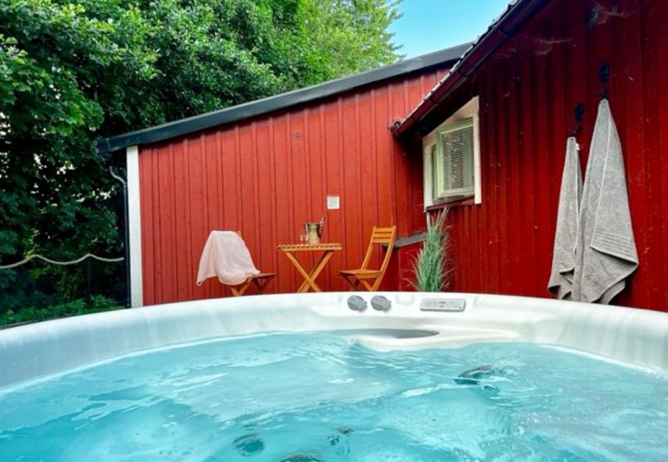 House in Eldsberga - Holiday accommodation in the former cobbler's house in Eldsberga near Halmstad | SE02062