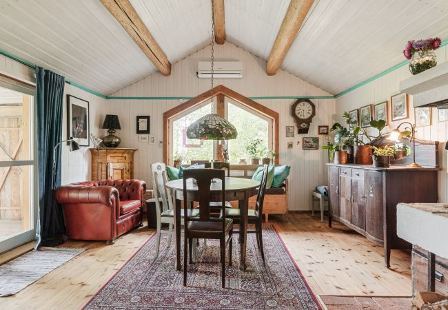 House in Kungsgården - Charming holiday home in Kungsgården, Gästrikland | SE20007